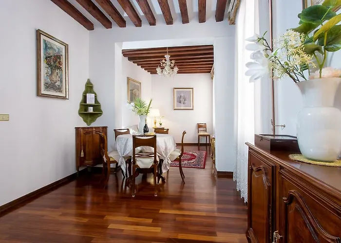 Residenza Calle Larga San Marco